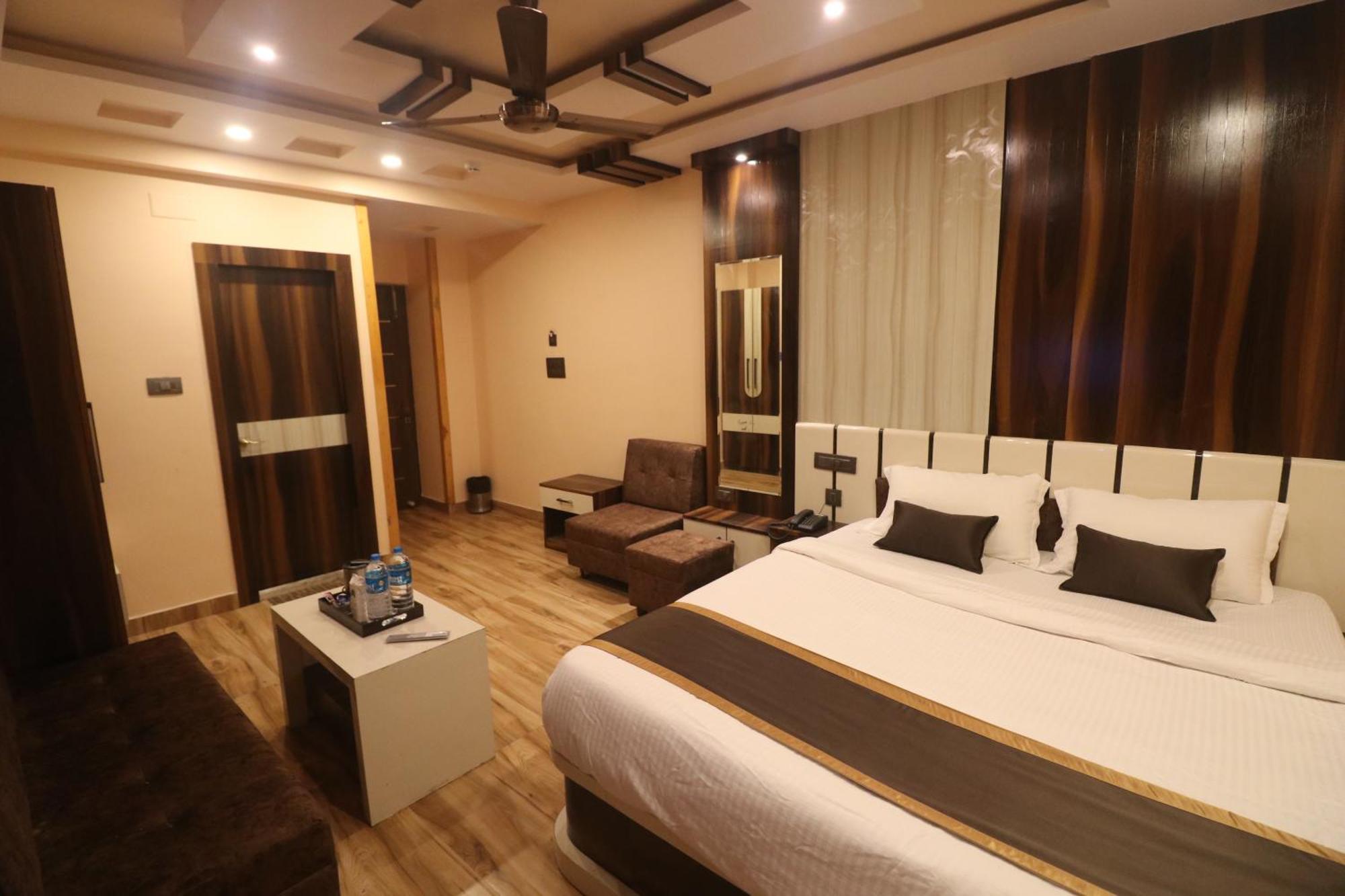 Hotel Mohar Residency Kalkuta Zewnętrze zdjęcie