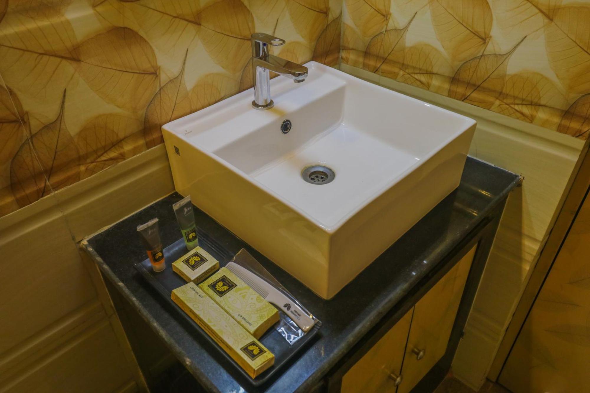 Hotel Mohar Residency Kalkuta Zewnętrze zdjęcie